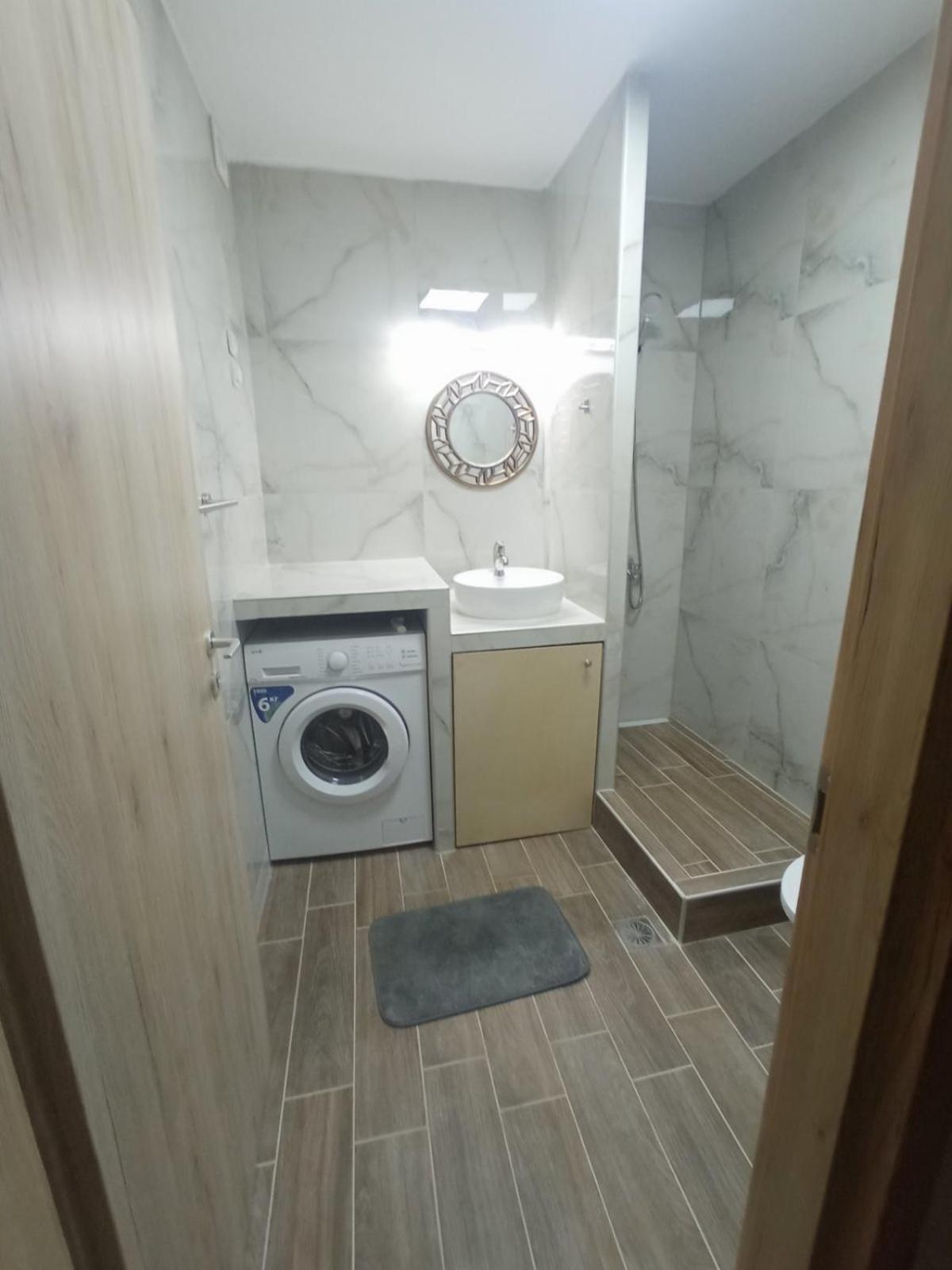 Polit Luxury Aprt 2 Bedrooms Thessaloniki Buitenkant foto